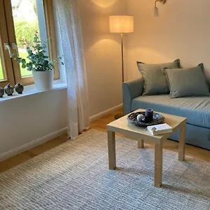 Kleines Haus Im Grünen Apartment